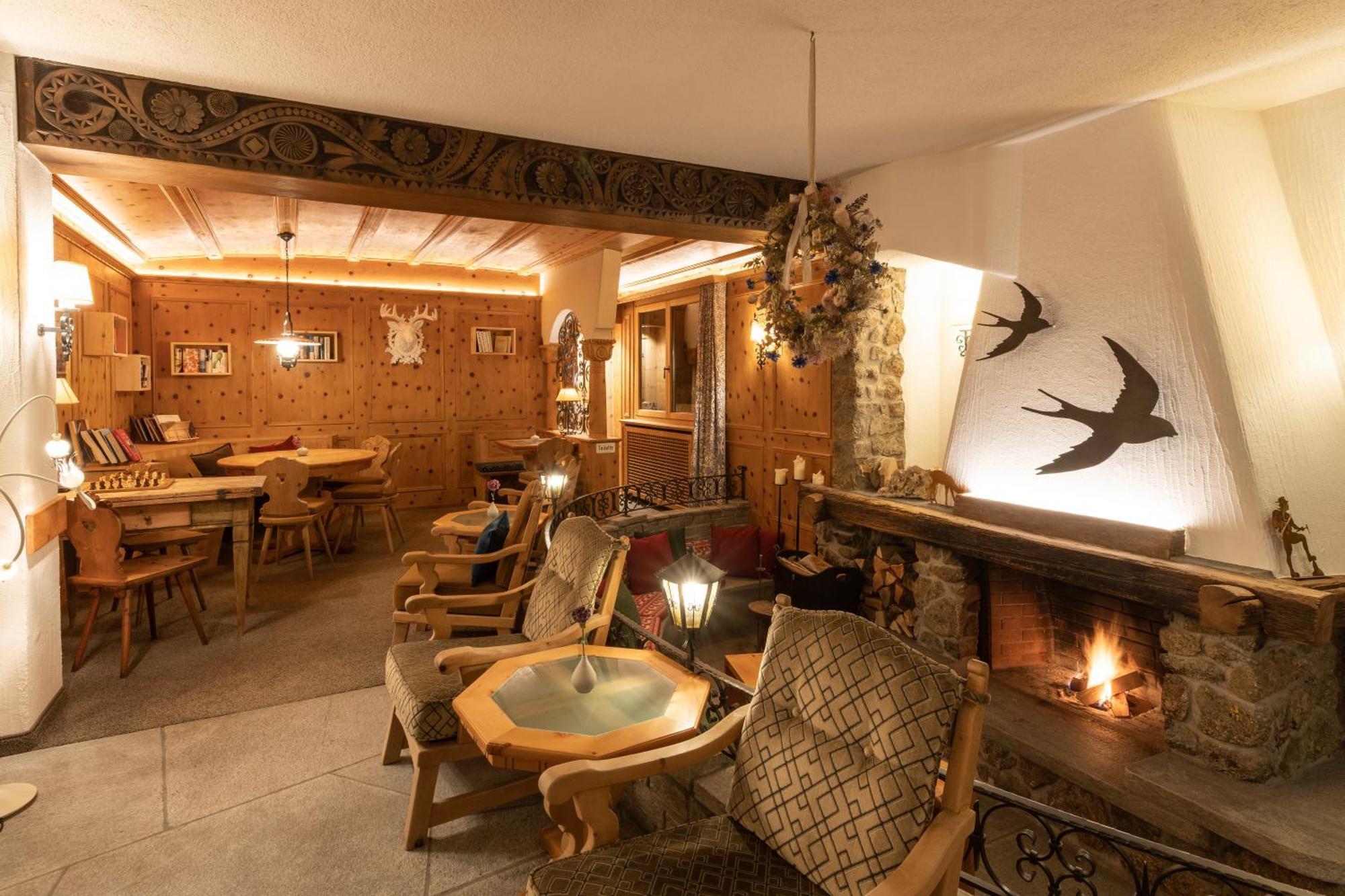 Hotel Chesa Randolina Sils-Maria Exterior foto